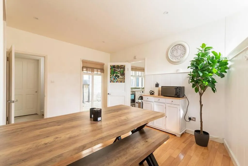 Look No Further The Stable Block In Beautiful Beaufort House 2 Bedrooms Bath United Kingdom