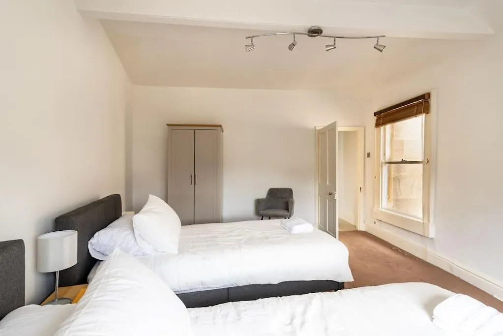 Look No Further The Stable Block In Beautiful Beaufort House 2 Bedrooms Bath 0*,